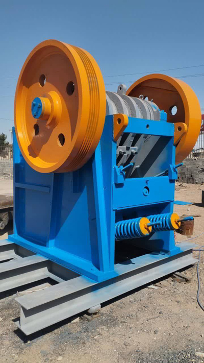 شرکت آکو سنگ شکن کویر